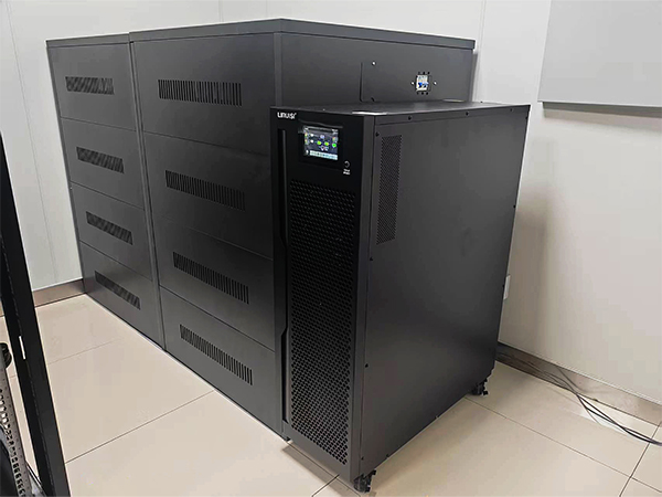 力锐斯UPS和蓄电池 - 河北招标集团UPS项目
